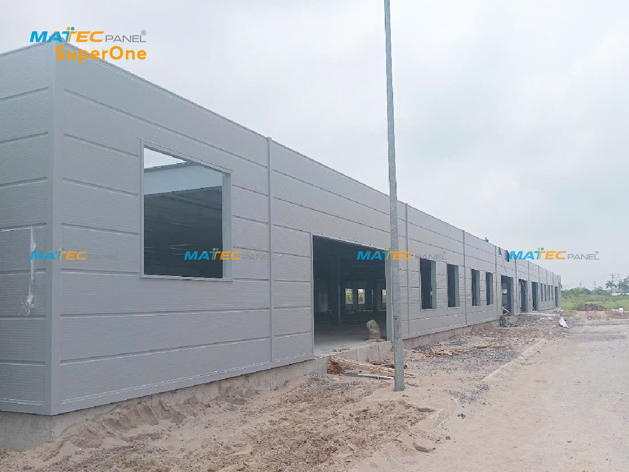 Tấm Panel làm tường bao che nhà xưởng